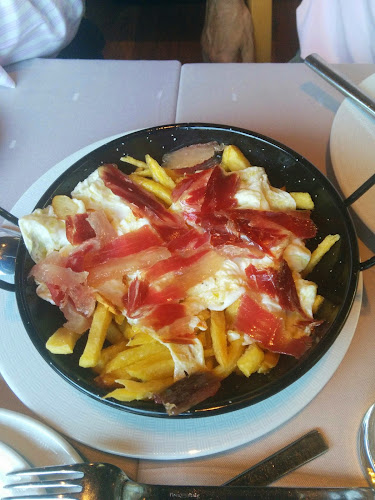 Opinii despre Minotauro Restaurante Taberna în Madrid - Gastronomía y hostelería