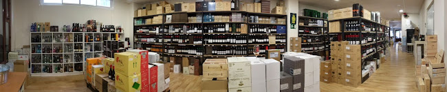 Calle Fernández de Ribera, 44, 41005 Sevilla