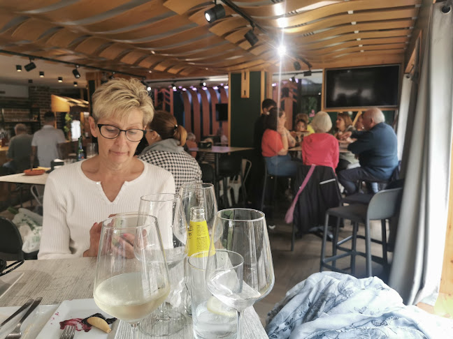 Opinii despre Bar La Cabaña de Rocío în San Luis de Sabinillas - Gastronomía y hostelería