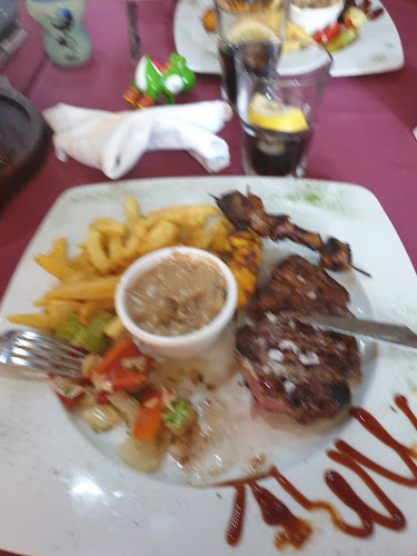 555 Restaurante puerto - Gastronomía y hostelería