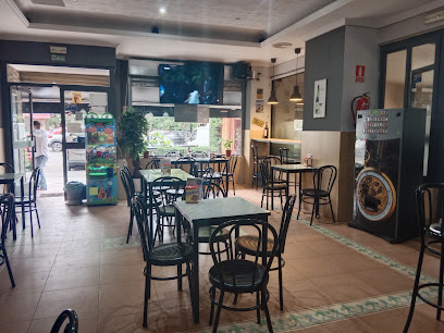 Cafetería molletería la sanmi