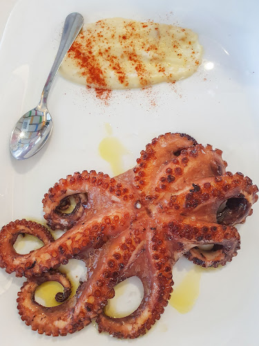 Opinii despre Casa Segis El Campello în El Campello - Gastronomía y hostelería