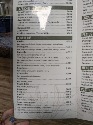 Opinii despre Bar Cerveceria Gin în La Pobla de Vallbona - Gastronomía y hostelería