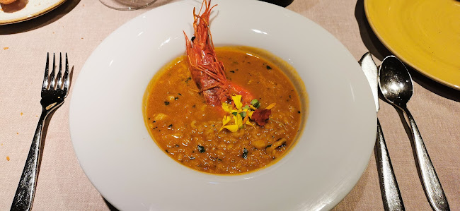 Urrechu Velázquez Phone number