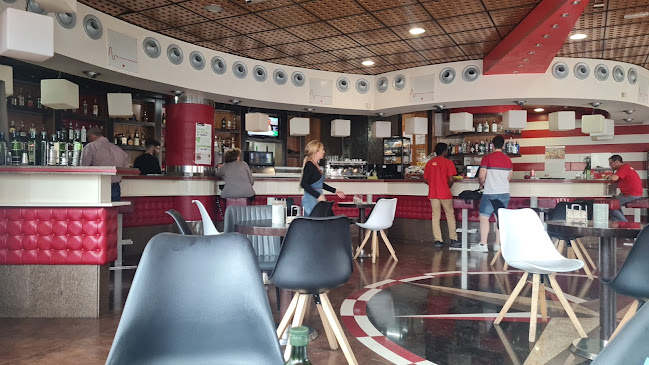 Comments and reviews of La Brújula