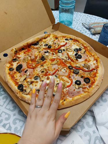 Maestro Pizza & Bocadillos - Gastronomía y hostelería