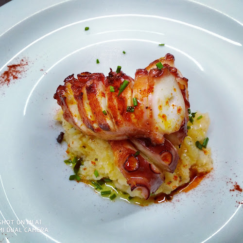 Umami Bistro Bar - Gastronomía y hostelería