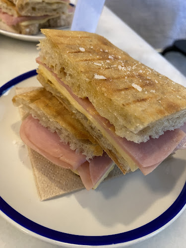 Comentarii opinii despre vitrina café