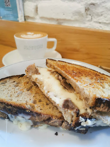 Misión Café Open Times