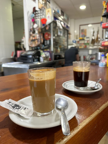 Av. Juan Pablo II, 3, local 6, 41011 Sevilla