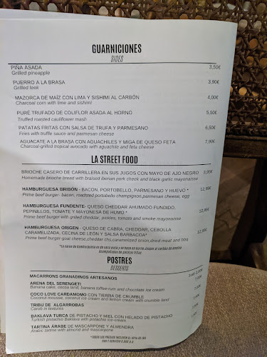 C. Escuelas, 2, Centro, 18001 Granada