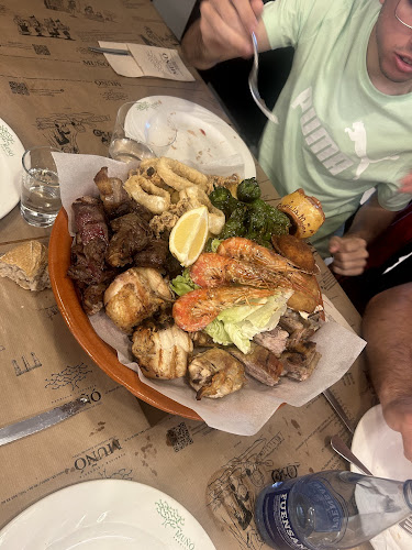 Opinii despre Parrilla Sidrería Muñó Poniente în Gijón - Gastronomía y hostelería