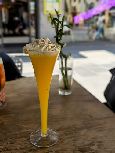 Desoriente Phone number