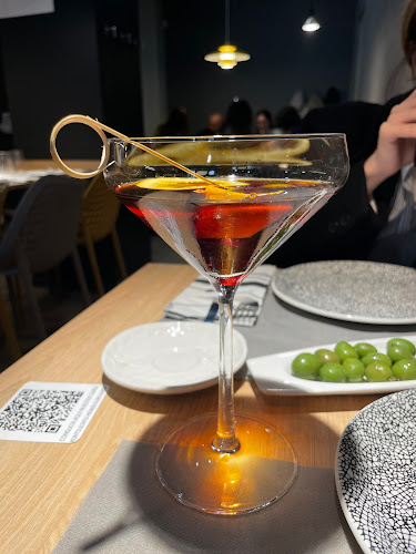 Monocromo vermuteria gastrounderground - Bilbao