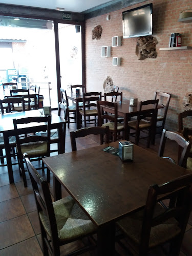 Comments and reviews of CHURRERIA CAFETERIA EL PATIO