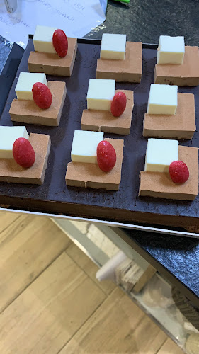 Comments and reviews of pastelería by supra