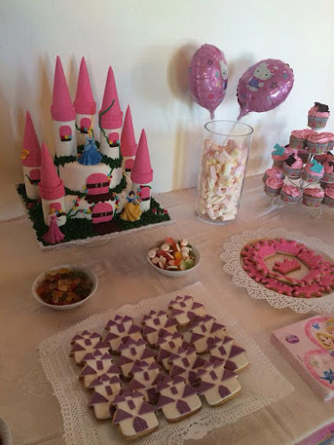 Comentarii opinii despre Confitería-Pastelería La Cierva