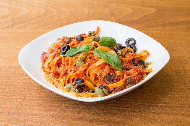 Carrer de Mossèn Amadeu Oller, 34, Sants-Montjuïc, 08014 Barcelona