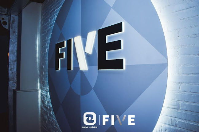 FIVE - Valencia