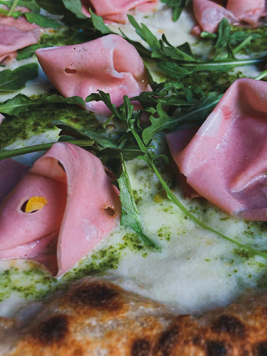 Frankie Gallo Cha Cha Cha | Pizzería Raval Phone number