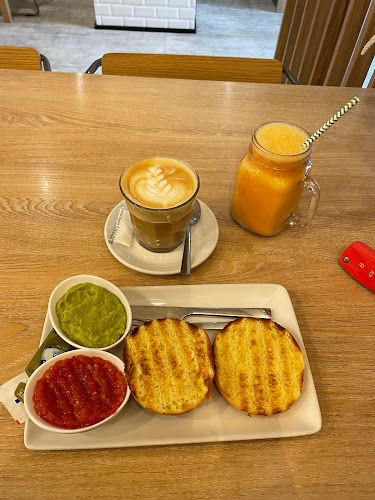 Opinii despre Cafetería Magala în Eibar - Gastronomía y hostelería