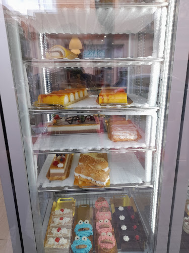 Comments and reviews of Pastelería Santiga