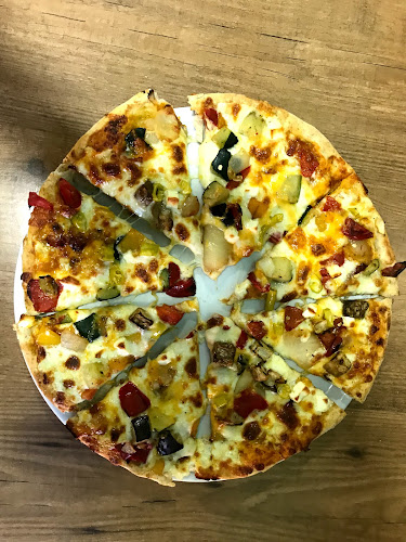 Three Star Dŏner Pizzeria La Llagosta - La Llagosta