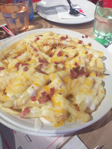 Comentarii opinii despre Foster's Hollywood