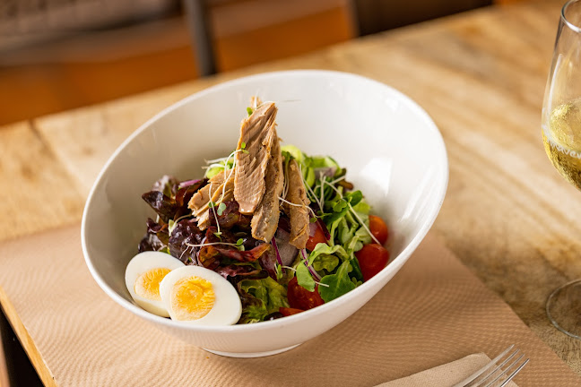 P.º Marítimo Rey de España, 80, 29640 Fuengirola, Málaga