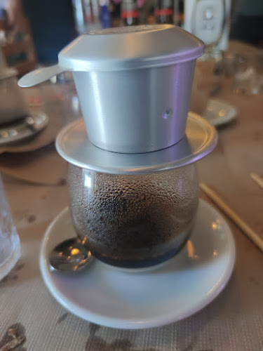 Vị Việt 1 Calle Pelayo Phone number