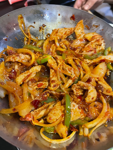 C. de Juan Álvarez Mendizábal, 6, Moncloa - Aravaca, 28008 Madrid