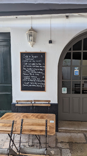 Opinii despre Perla kitchen & bar în Mahón - Gastronomía y hostelería