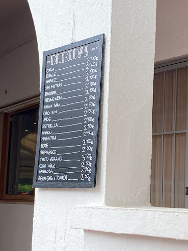 Opinii despre Cafetería - Heladería de Adal în El Puig de Santa Maria - Gastronomía y hostelería