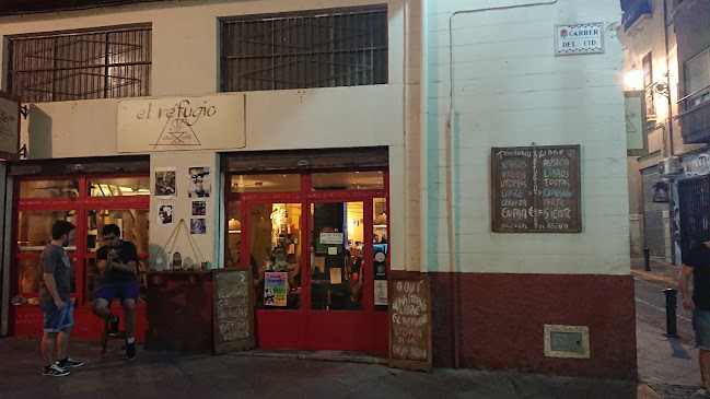 Comments and reviews of El Refugio Arte y Utopías - Arte - Bar