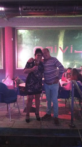 Comments and reviews of LIVING PUB