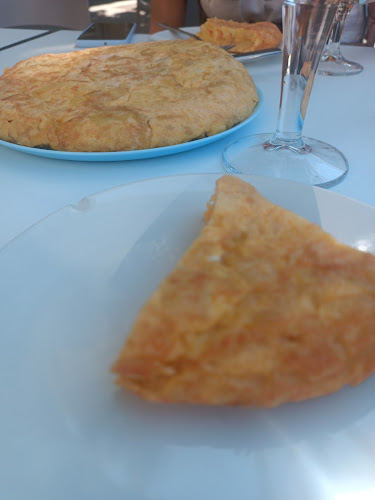 R. Xeneral Martitegui, 36002 Pontevedra