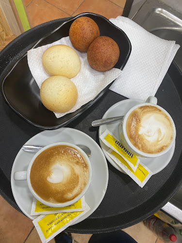 Comments and reviews of La Exquisita panadería y restaurante