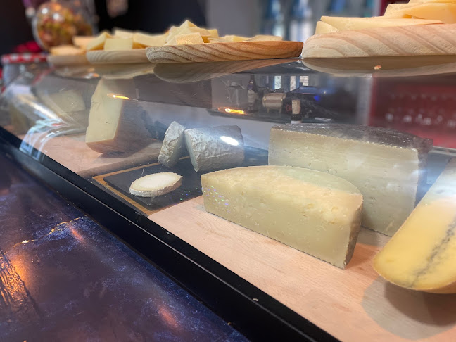 Bar 17 Cortes Phone number