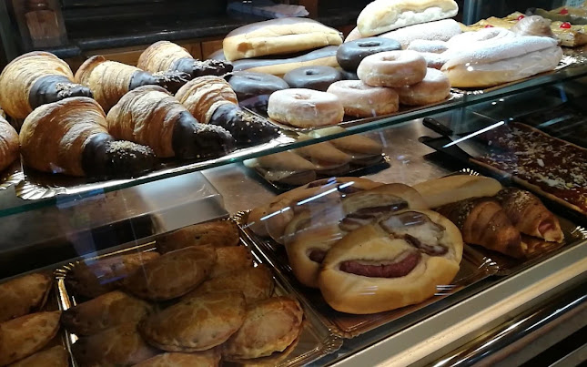 Opinii despre Horno y Pastelería Marquez în L'Alcúdia de Crespins - Gastronomía y hostelería