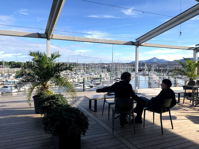 PUERTO DEPORTIVO LOCAL RESTAURANTE, Minatera Ibilbidea, 20280 Hondarribia, Gipuzkoa