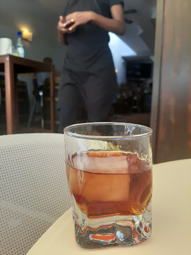 Bar El Dorado, copas y tapas Nueva Andalucía - Gastronomía y hostelería