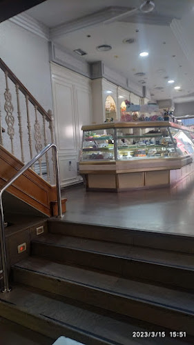 Pastelería La Suiza - Gastronomía y hostelería