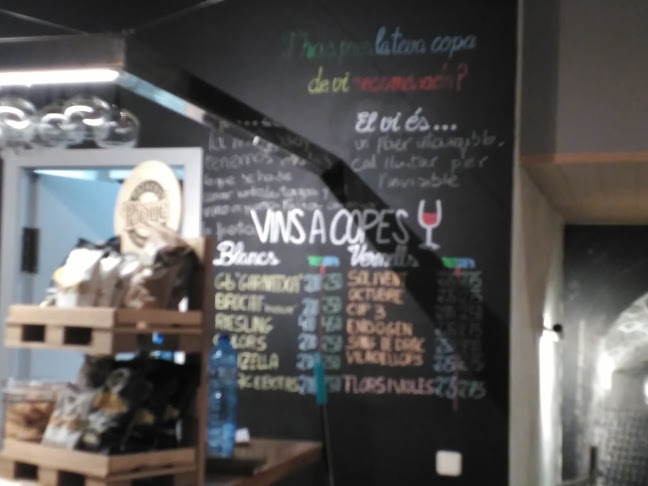 Plaça de les Cols, 7, 08800 Vilanova i la Geltrú, Barcelona