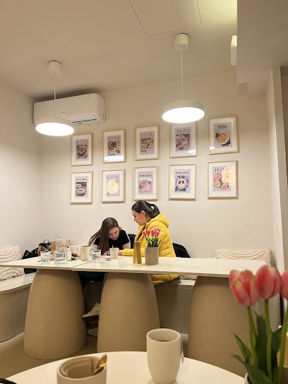 Mia Bakery & Specialty Coffee