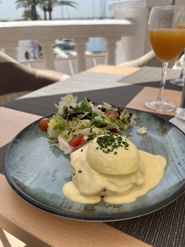 C. Chanquete, 29692 La Duquesa, Málaga