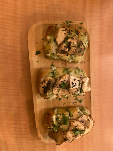 Comments and reviews of Restaurante Monkey Pizza | Opciones Veganas