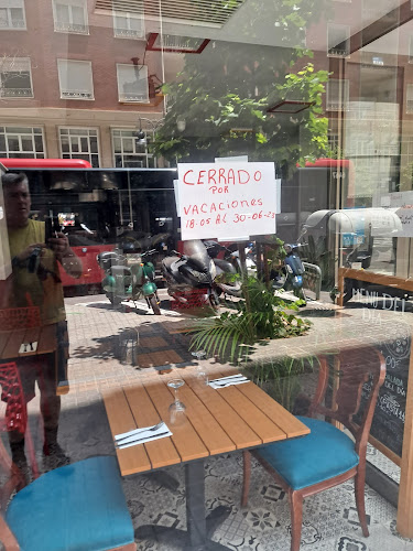 Comes bien - La Nuova Trattoria - Valencia