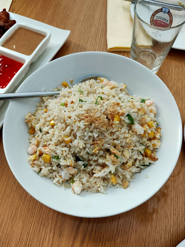 Donghua House - Gastronomía y hostelería