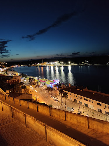 Qsins Gastro Bar Open Times