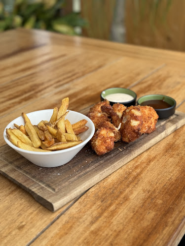 PUERTO DEPORTIVO LOCAL RESTAURANTE, Minatera Ibilbidea, 20280 Hondarribia, Gipuzkoa